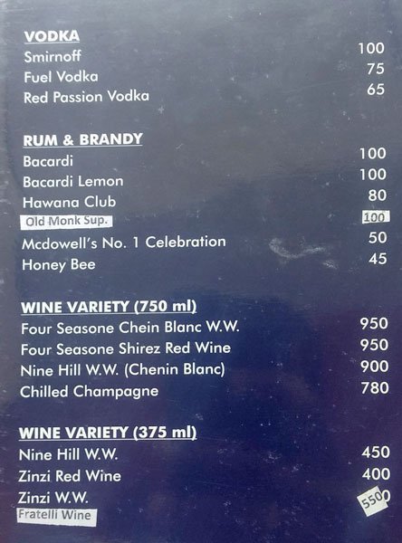 The Mohans Restaurant & Banquet Hall - Ashok Vihar Phase 1 - Delhi NCR image 19