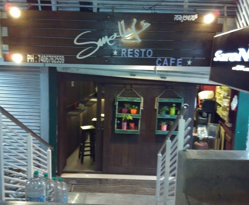 Smally's Resto Cafe, Church Street, Bangalore Photo1