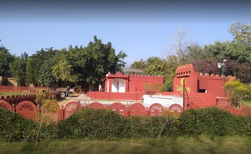 Surjivan Resort Photo4