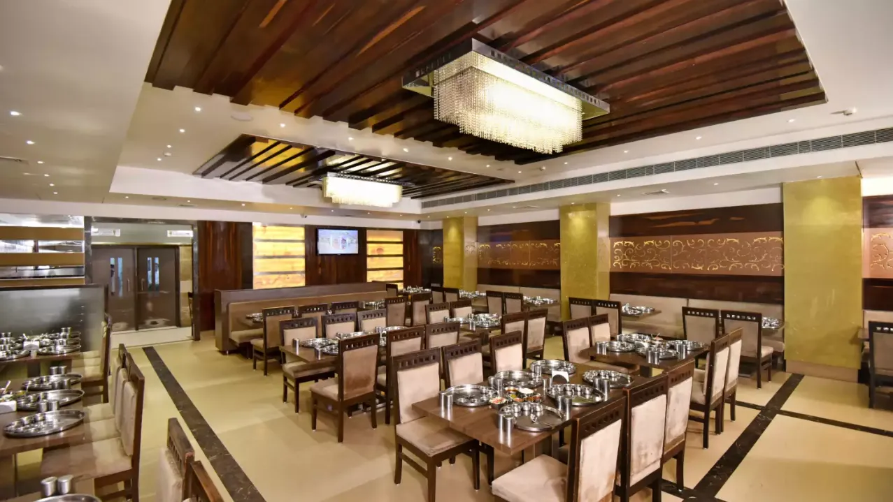 The Grand Thakar, Jawahar Road, Rajkot Photo1