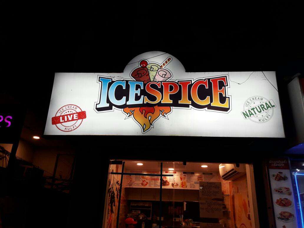 Ice And Spice - Lake Road - Kolkata Image