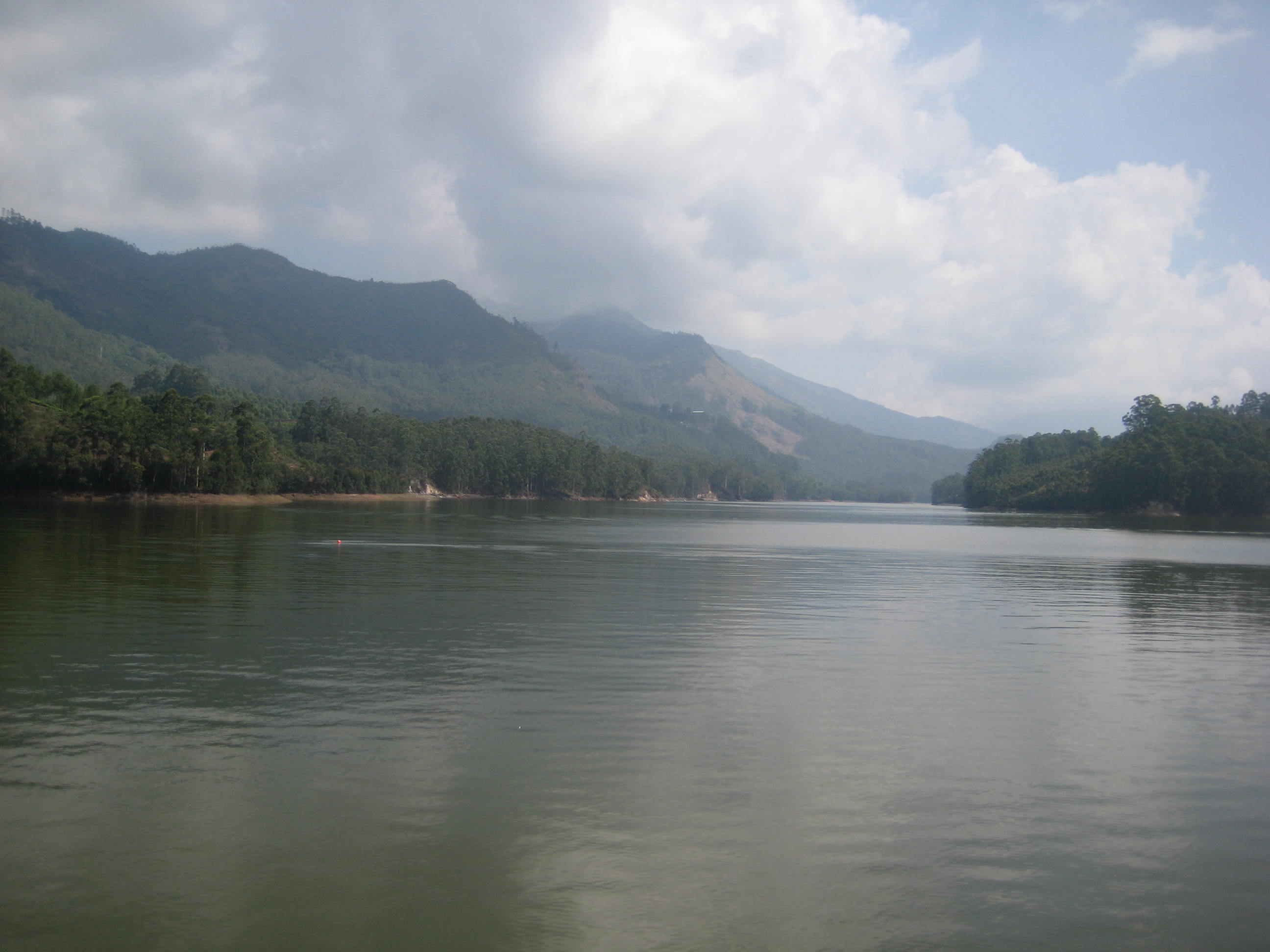 Kadaloram Beach Image