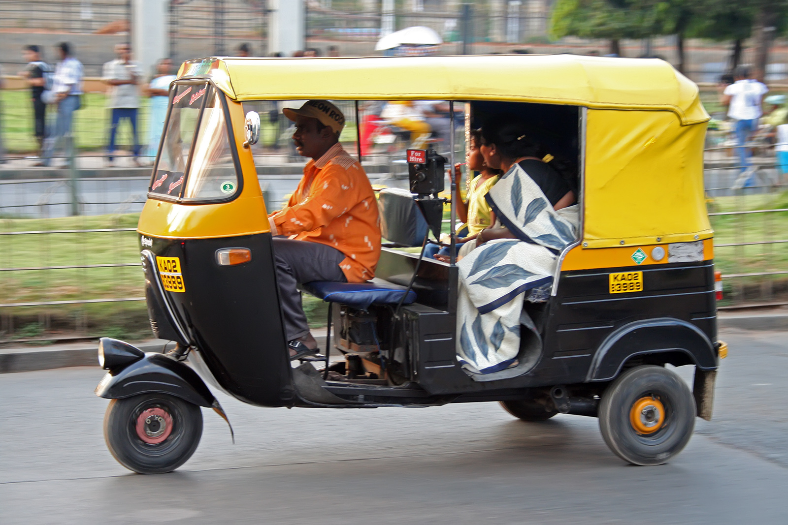 Tips on Traveling in Autorickshaws Image