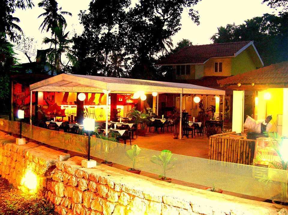 Mix Bar and Grill - Salcette - Goa Image