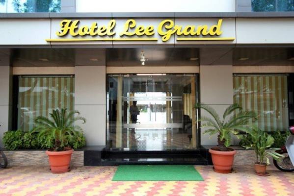 Hotel Lee Grand - Shirdi Image