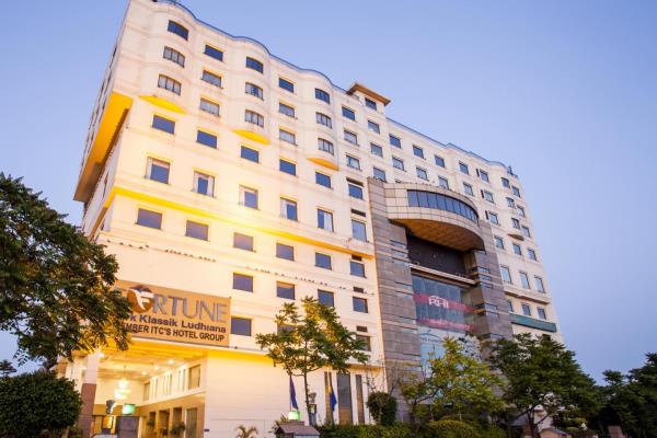 Fortune Park Lakecity Hotel - Eastern Express Highway - Thane Image