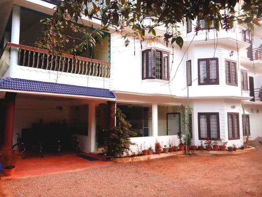 Vedanta Wake Up in the tea Plantations - Munnar Image