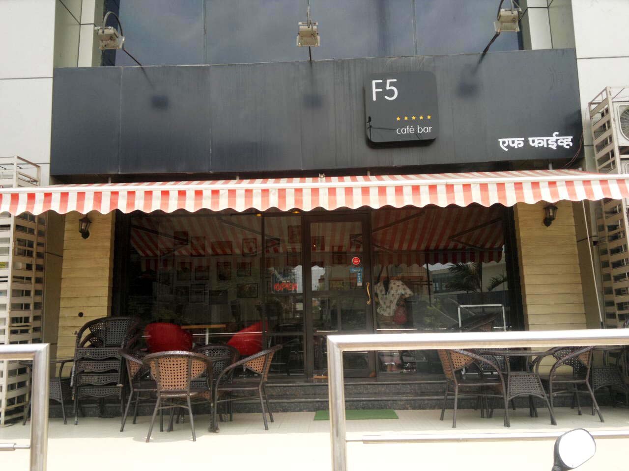 F5 Cafe Bar - Vashi - Navi Mumbai Image