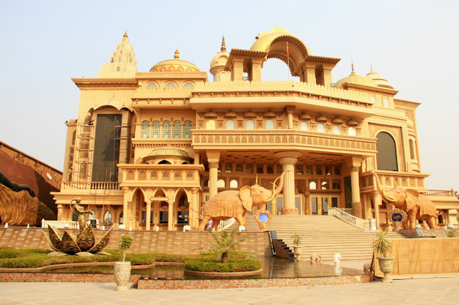 Kingdom Of Dreams Image