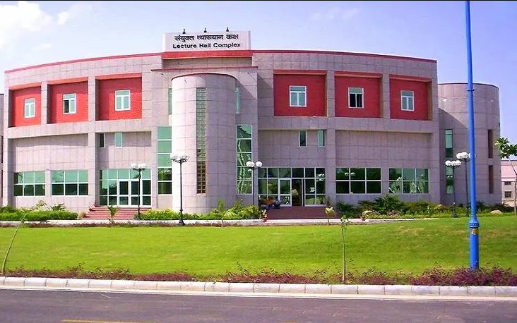 Shri Babu Singh College of Law - Kaushambi Image