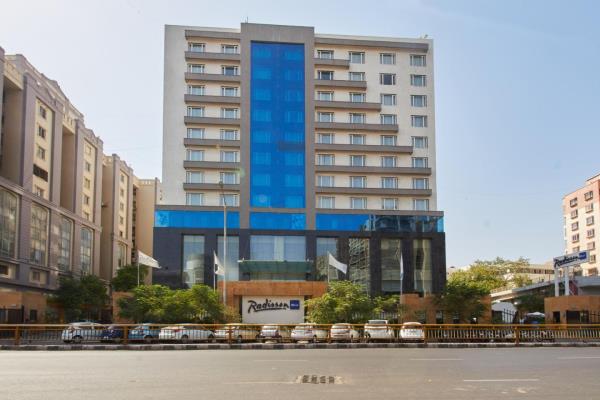 Radisson Blu Hotel Ahmedabad - Ahmedabad Image