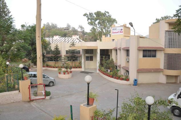 Hotel Sunset Inn - Mount Abu Image