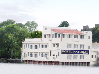 Hotel Natural Lake View - Udaipur Image