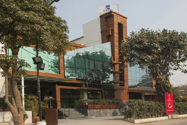 Hotel Crossroads - Gurgaon Image