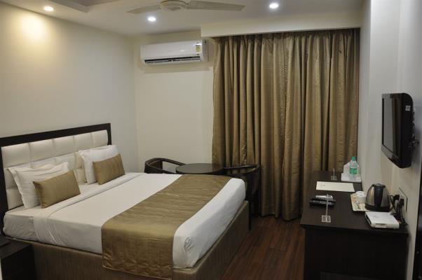 Usha Kiran Palace Hotel & Towers - Agra Image