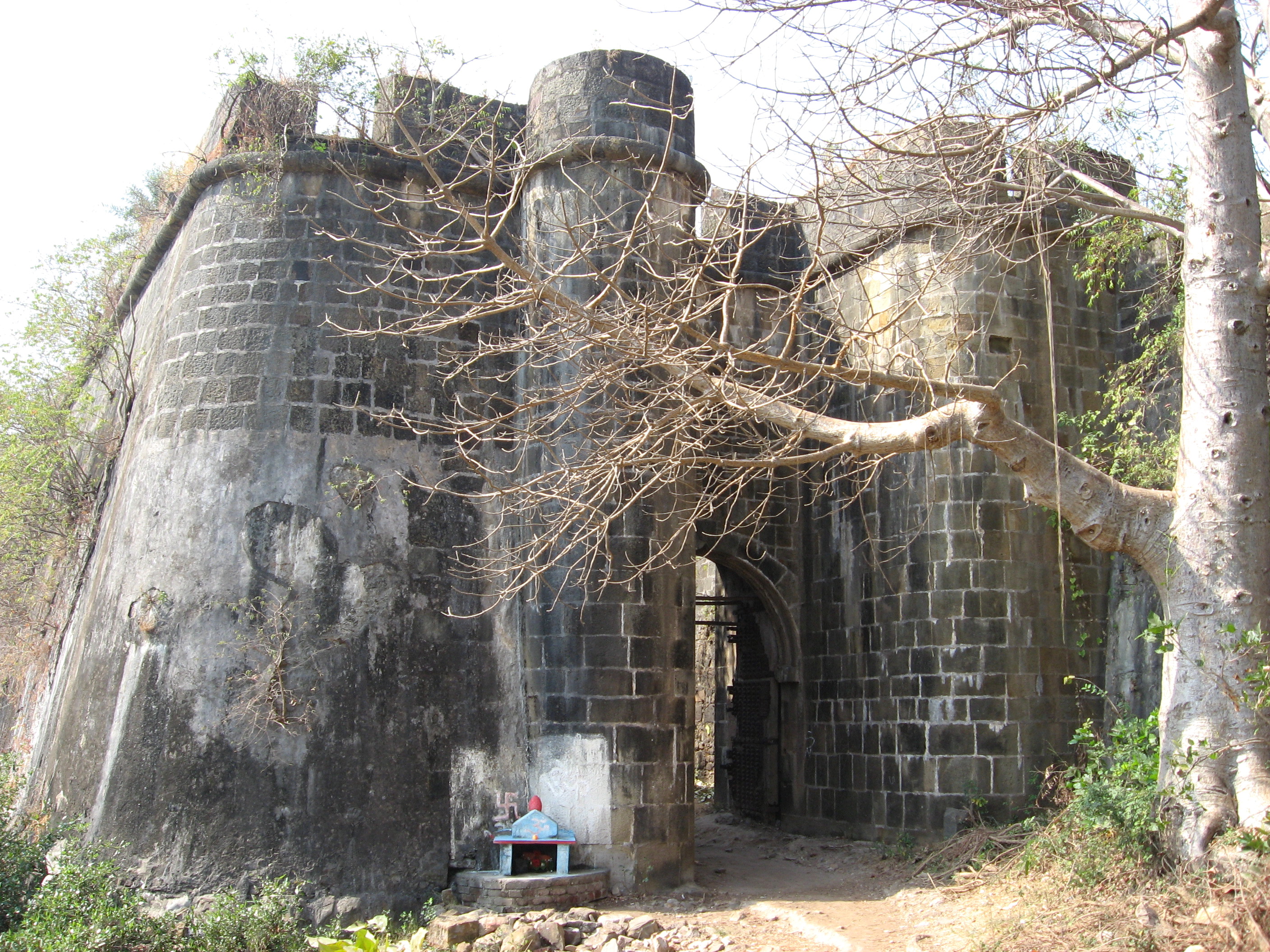 Vasai Fort Image