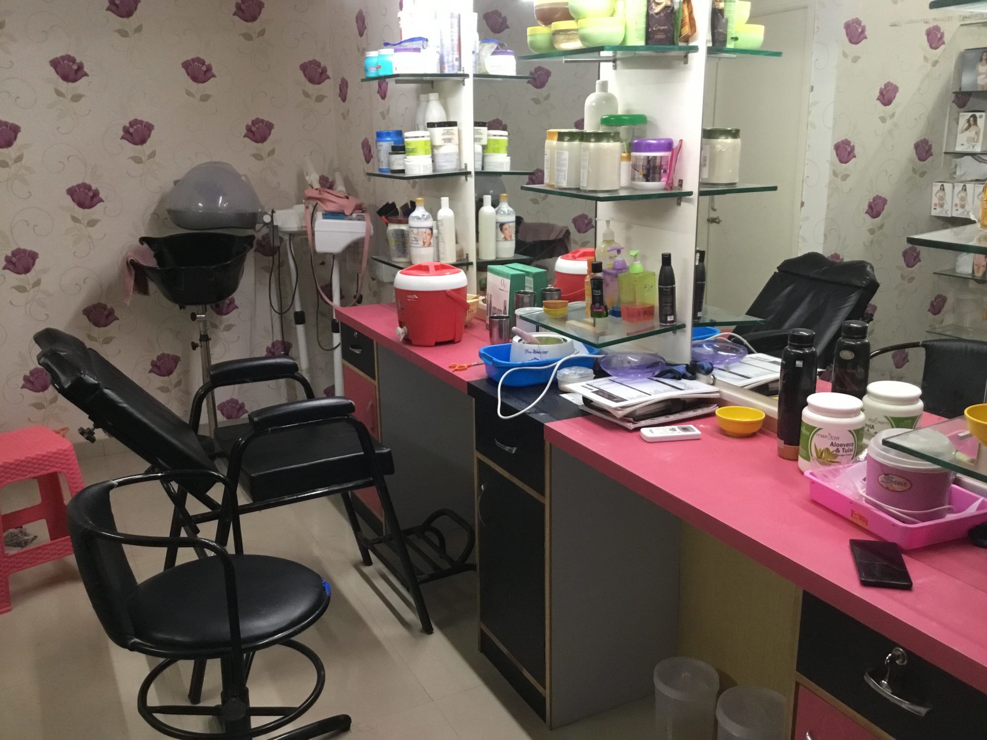 Arpita Hair Dressers - Odhav - Ahmedabad Image