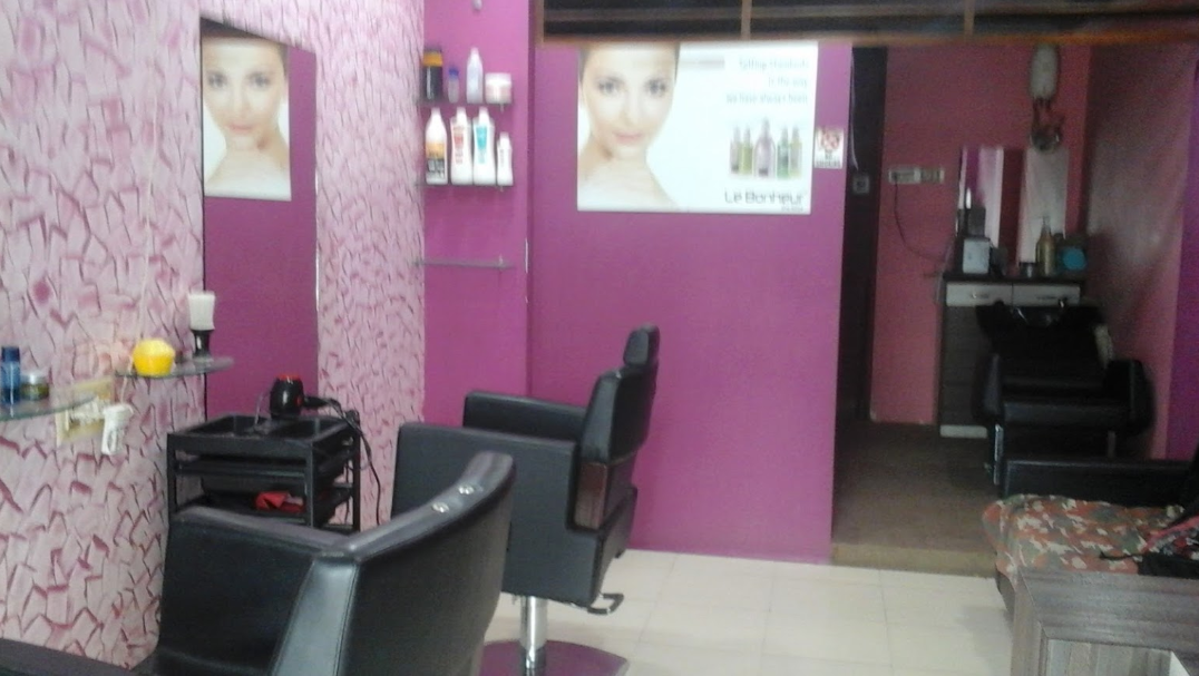 Awesome The Family Salon - Odhav - Ahmedabad Image