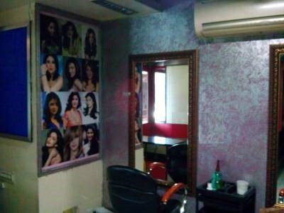 Good Looks Hair And Beauty Care - Navrangpura - Ahmedabad Image