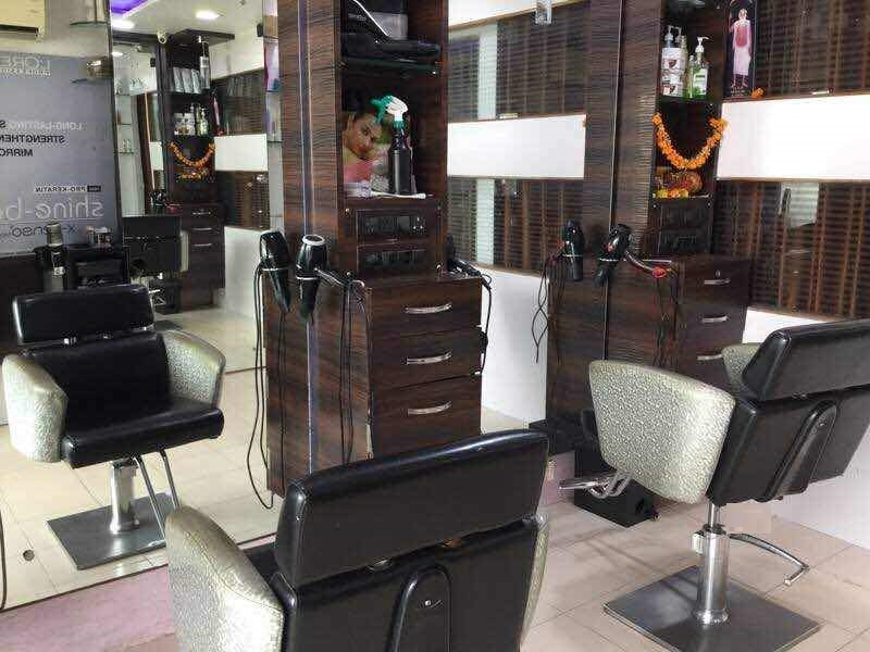 Tanishq Hair Salon - Ghatlodia - Ahmedabad Image