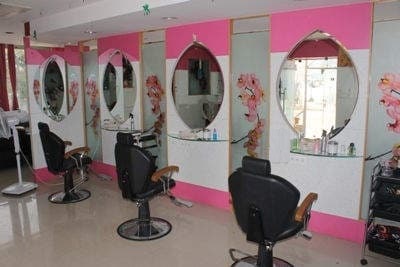 Caarlin Unisex Saloon And Spa - Kammanahalli - Bangalore Image