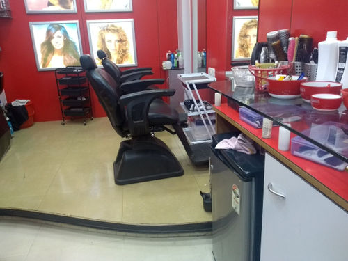 10 The Salon - Malad West - Mumbai Image