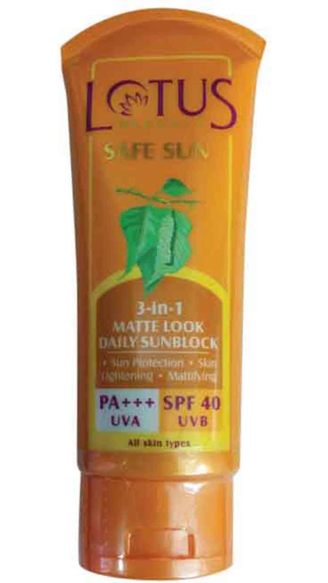 Lotus Herbals Safe Sun 3-In-1 Matte Look Daily Sunblock Image