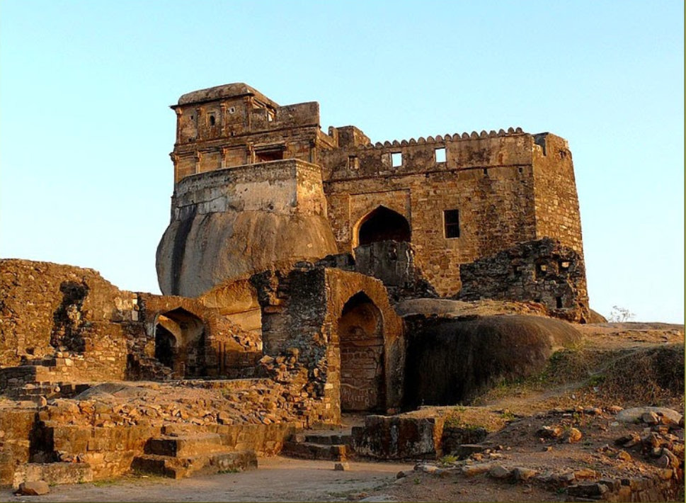 Madan Mahal Fort - Jabalpur Image