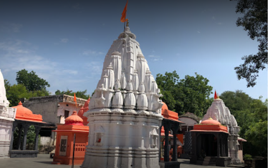 Rajarajeshwara Temple - Maheshwar Image