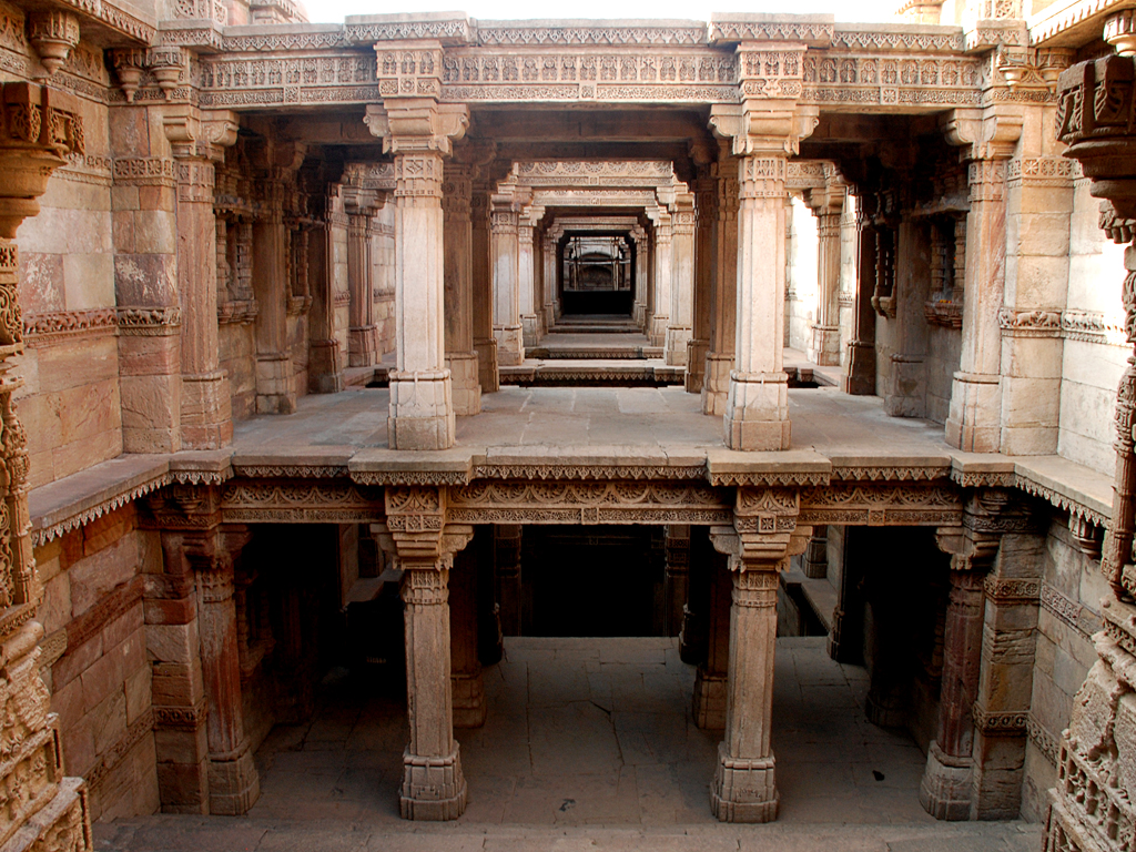 Adalaj Stepwell - Gandhinagar Image