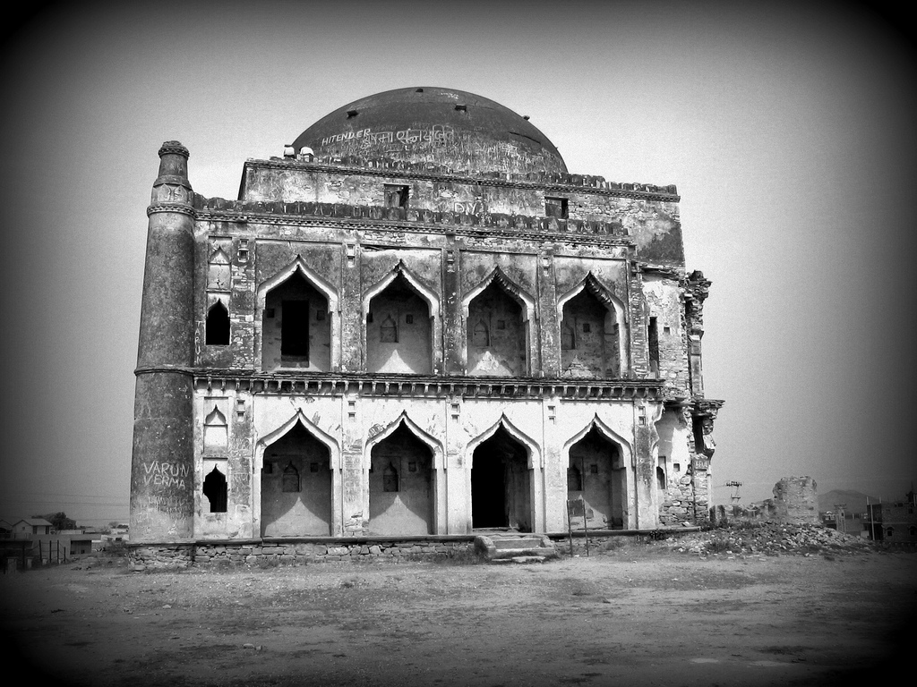 Chor Gumbad - Narnaul Image