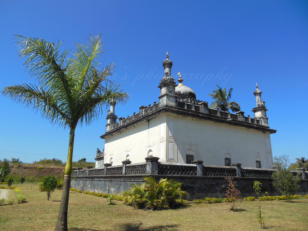 Gaddige Raja's Tomb - Coorg Image