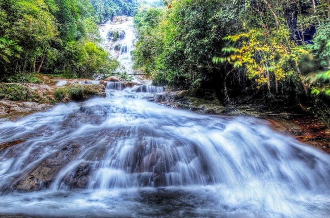 Lata Kinjang Waterfall Image