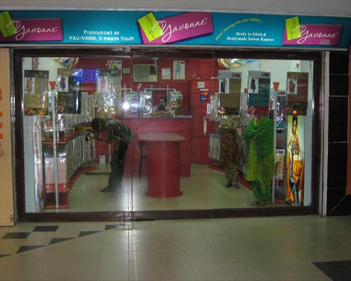 Yauonne Exclusive Showroom - Thrissur Image