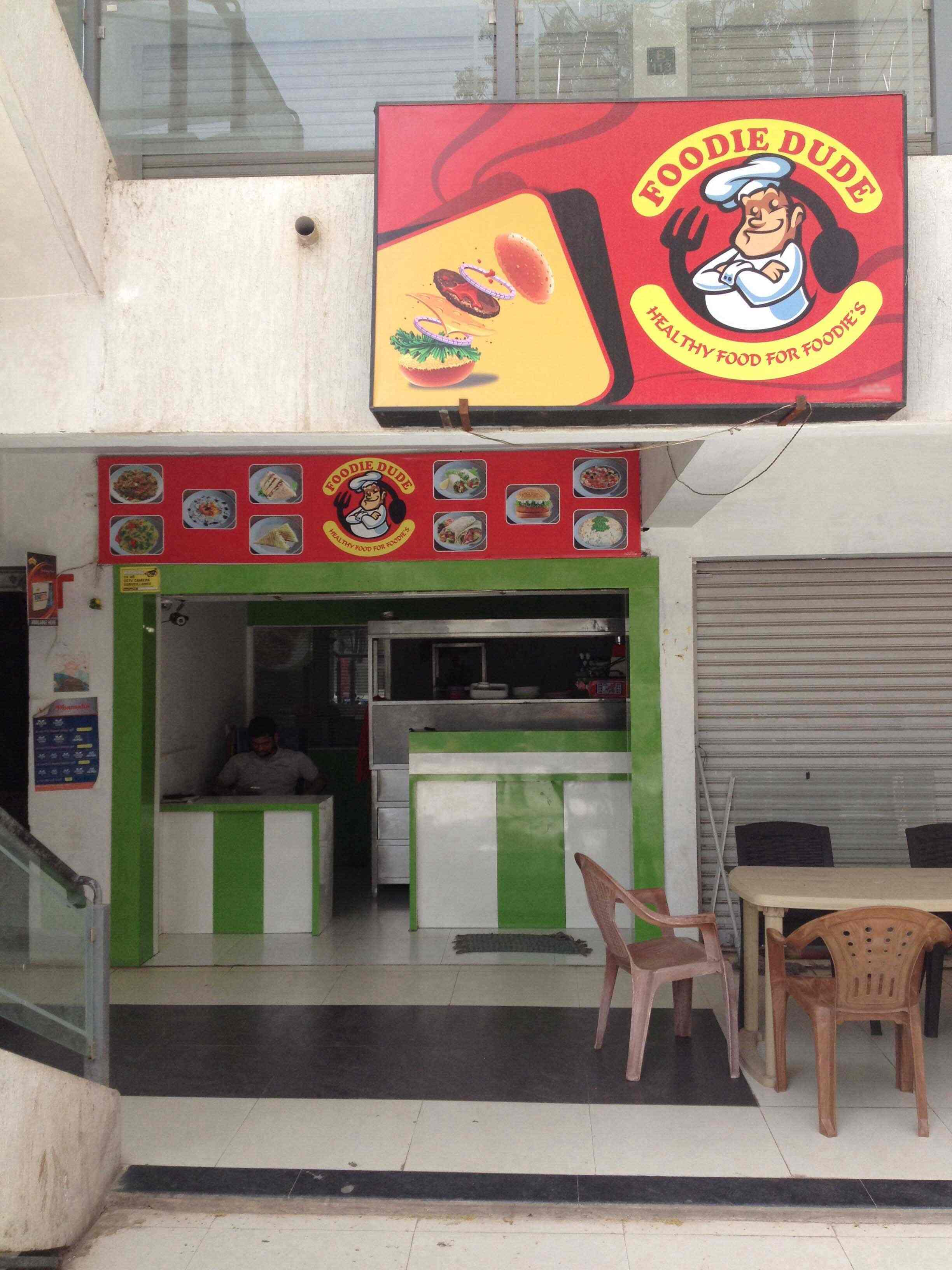 Foodie Dude - Airport Gandhi Nagar Highway - Ahmedabad Image