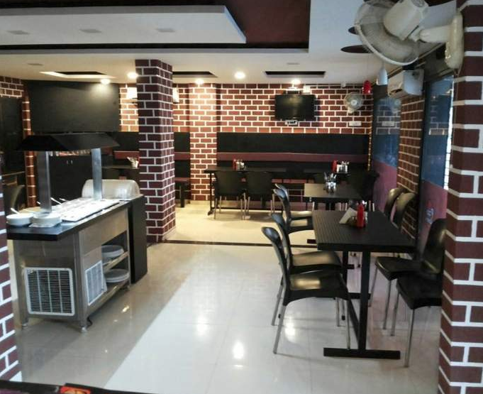 Pizza Lovers - Ranip - Ahmedabad Image