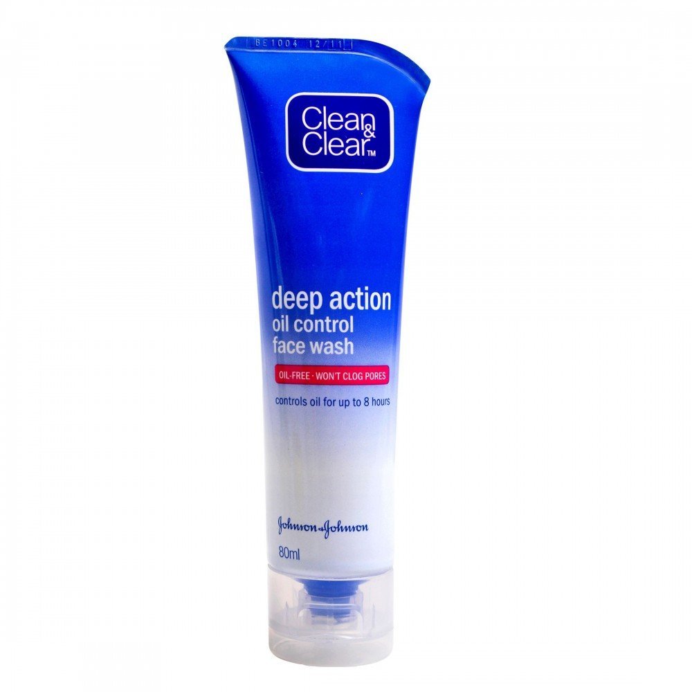 Clean and Clear Deep Action Oil Control Face Wash Image