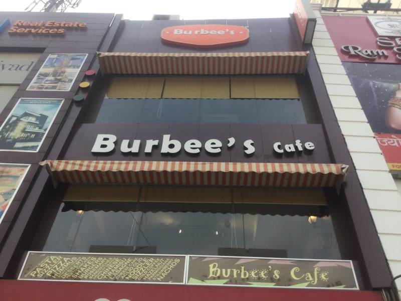 Burbee's Caf&#233; - Sector 18 - Noida Image