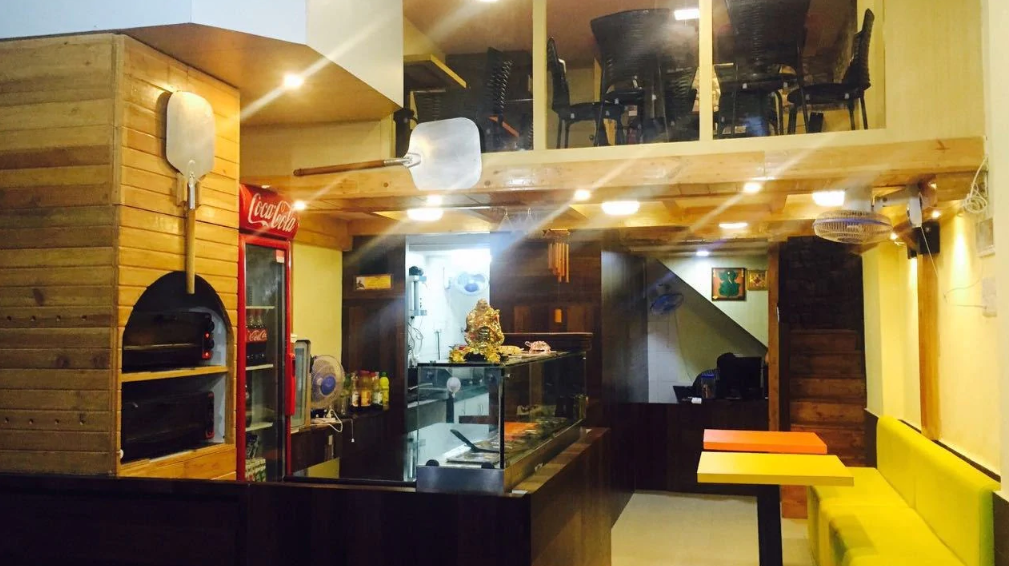 Pizzeria House - Vashi - Navi Mumbai Image