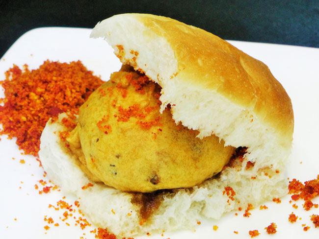 Jumbo Vada Pao - Ganesh Nagar - Udaipur Image