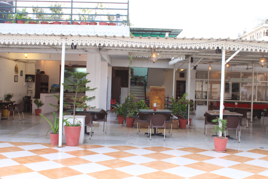 Natural View Rooftop Restaurant - Chandpole - Udaipur Image