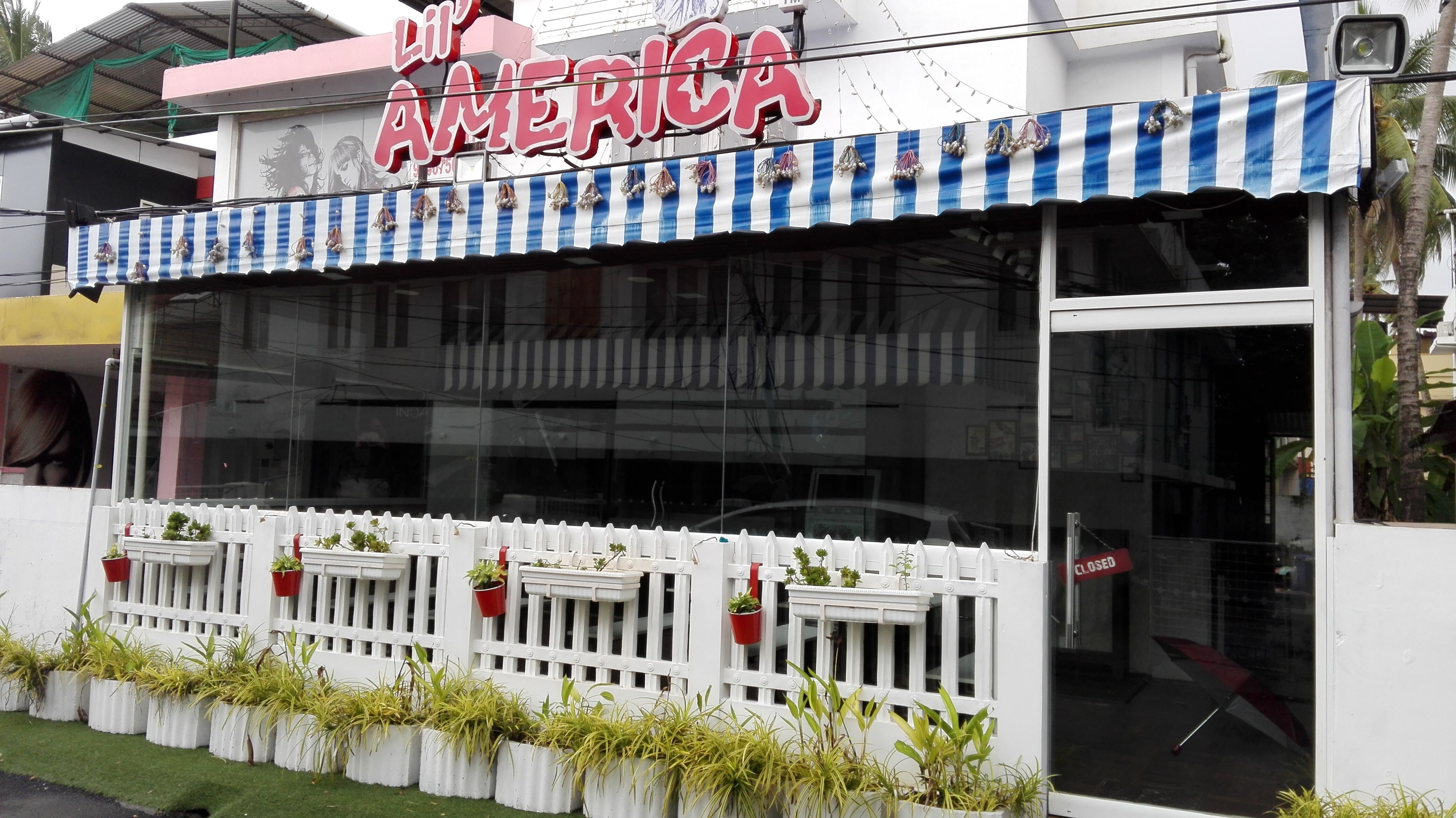 Lil' America - Panampily Nagar - Kochi Image