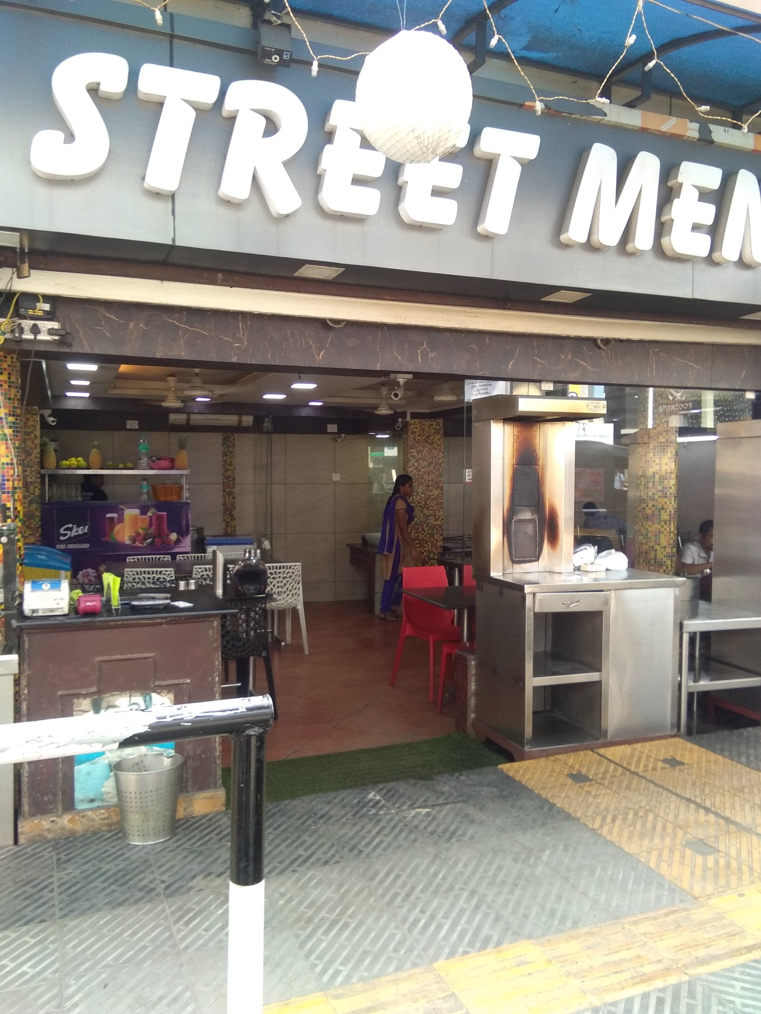 Street Menu - M G Road - Kochi Image