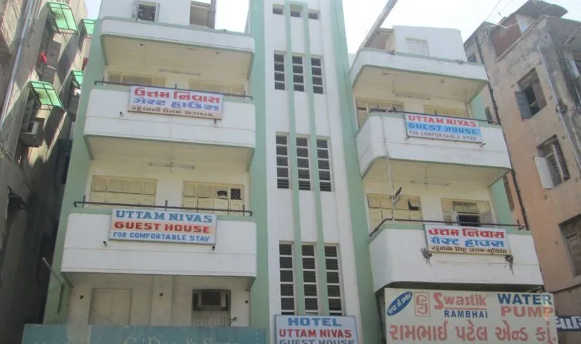 Uttam Nivas Guest House - Revdi Bazar - Ahmedabad Image