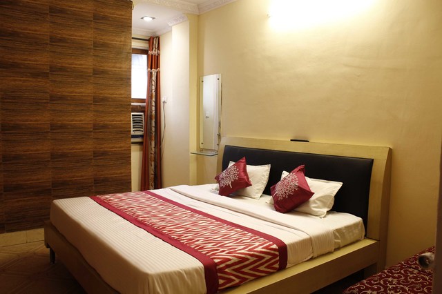 Hotel Reshumrao - Chhawani Adampur - Bhopal Image