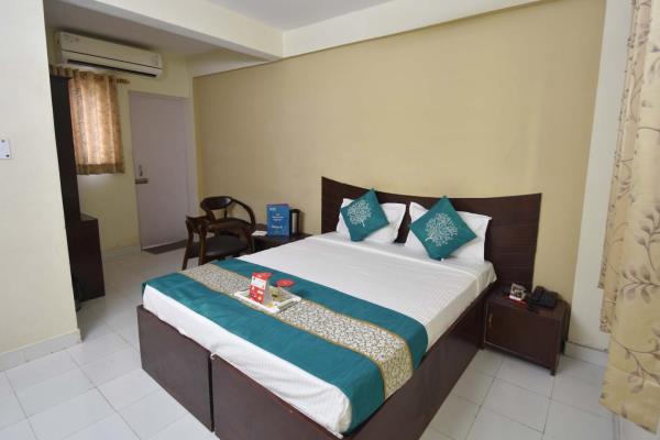Shiv Plaza Hotel - Sector 45 A - Chandigarh Image