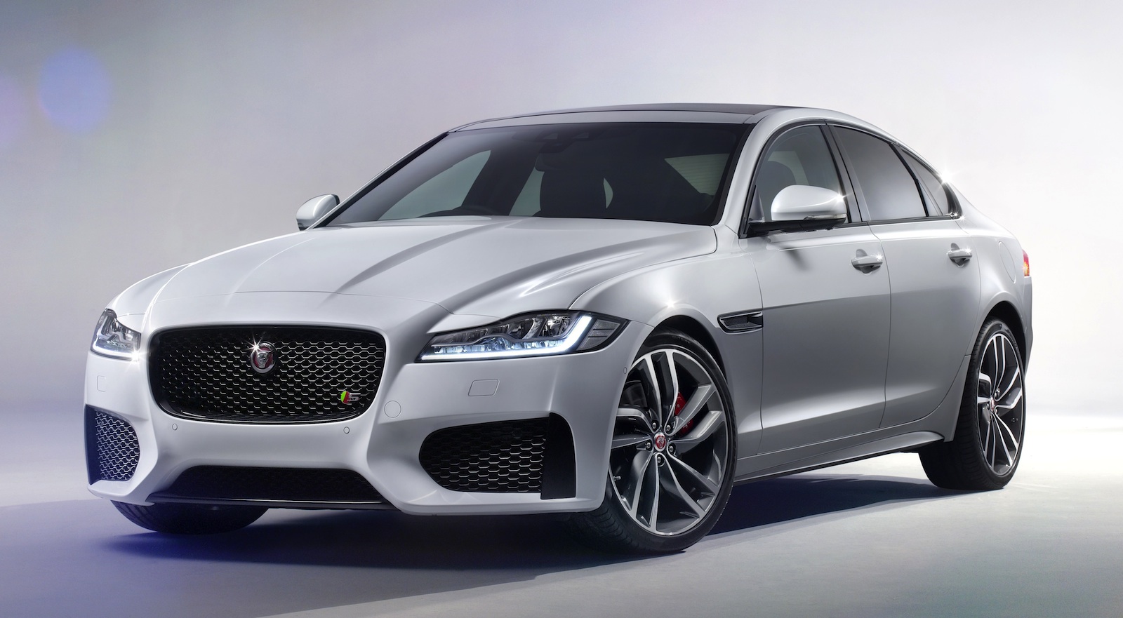 Jaguar XF 2016 Image