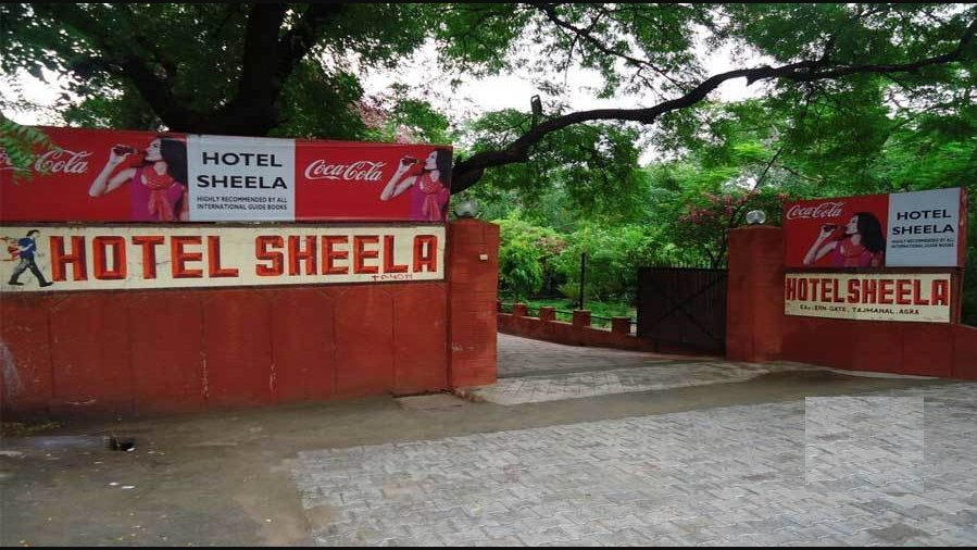 Hotel Sheela Restaurant - Tajganj - Agra Image