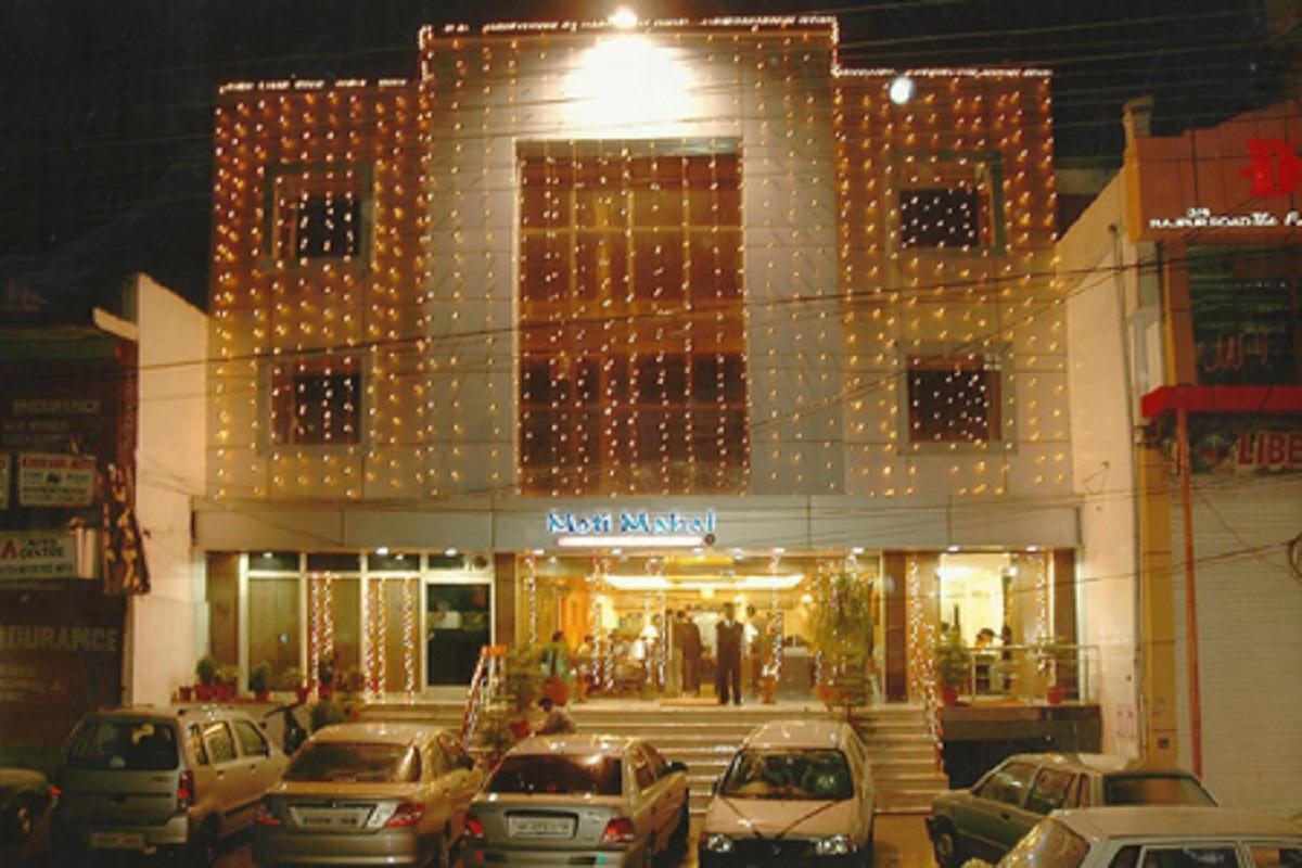 Hotel Moti Mahal - Karanpur - Dehradun Image