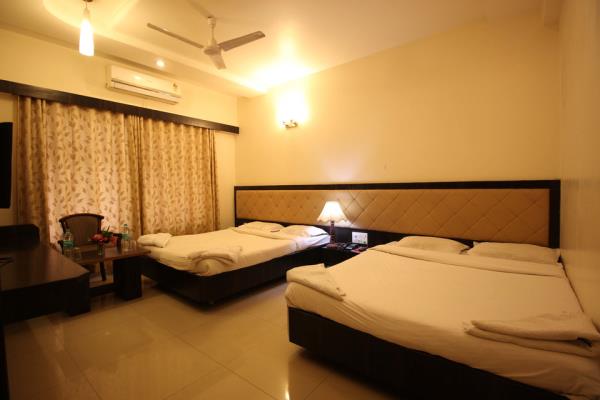 Super Saver 3 Star Hotel - MG Road - Indore Image